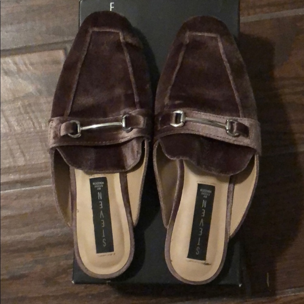 Steve Madden Flats